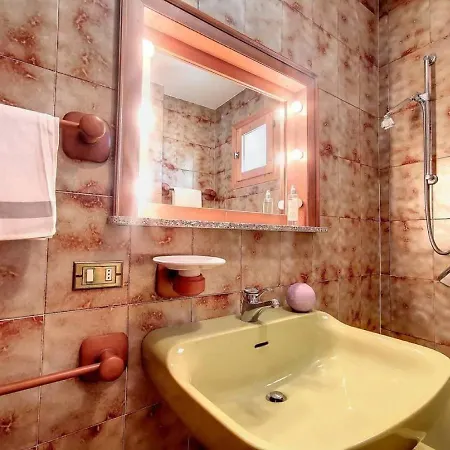 Будинок відпочинку 4-bedroom In Bormio, Sondrio